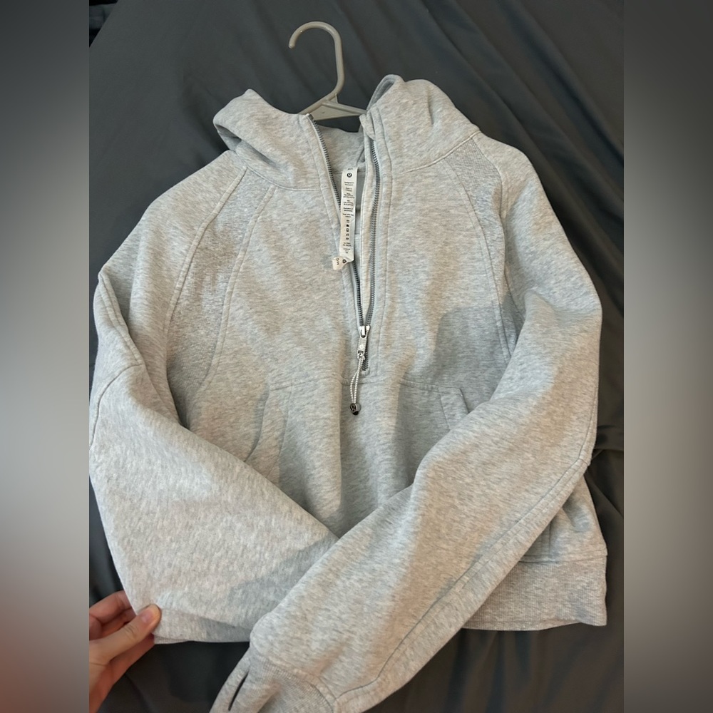 Lululemon Scuba Cropped half zip